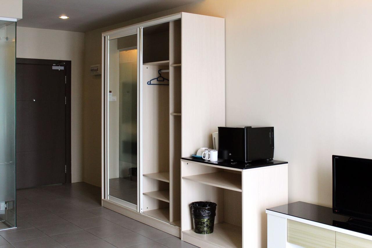 Tribeca Suites Kuching Exterior foto